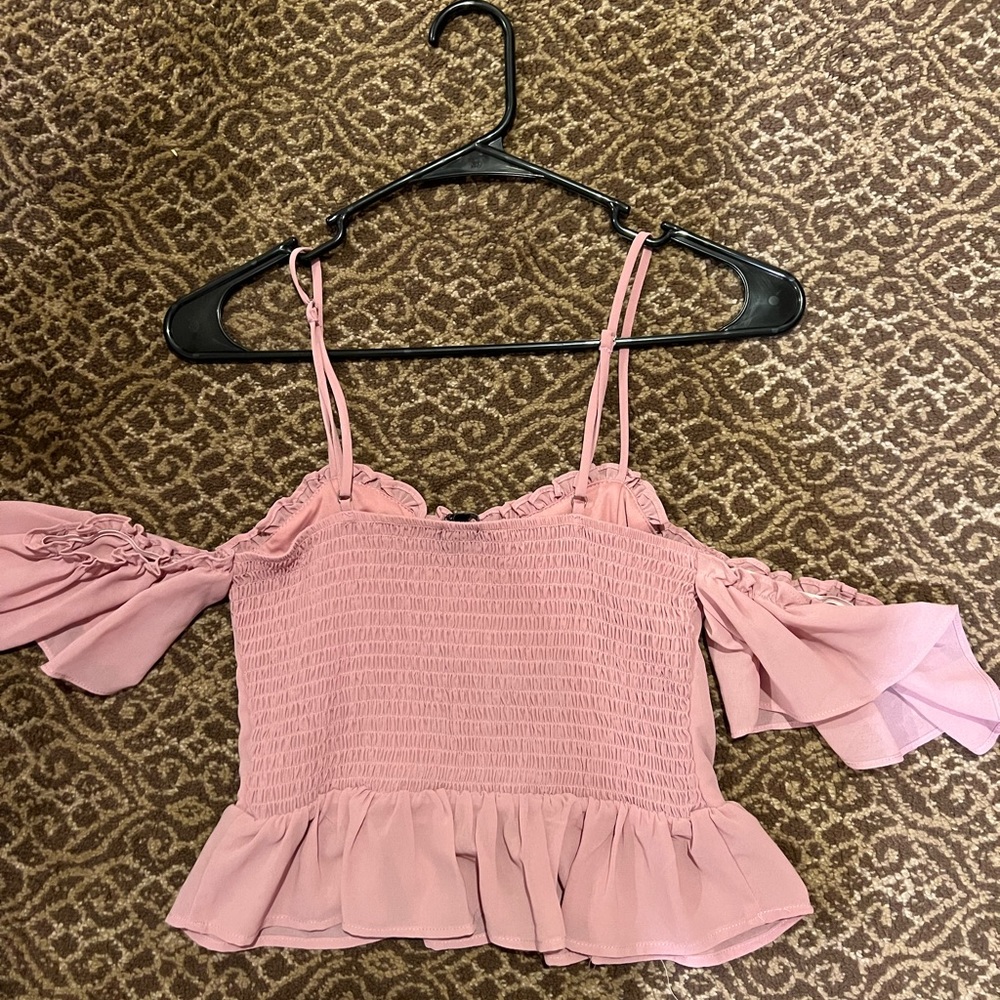 Pink top size small - Picture 3 of 3
